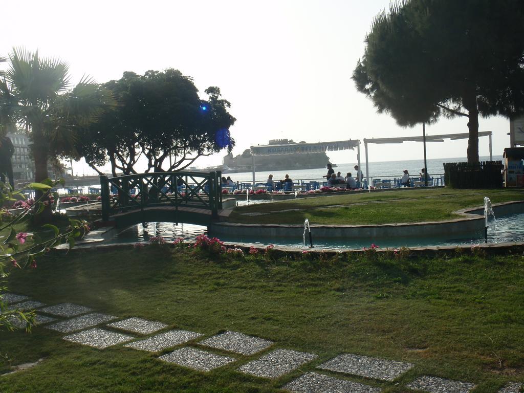 Hotel Liman Kusadası Exteriér fotografie