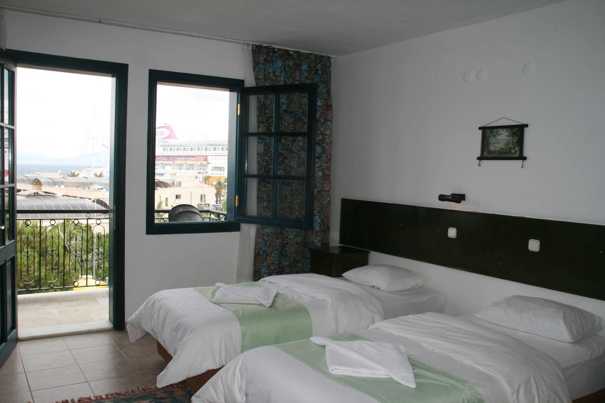 Hotel Liman Kusadası Exteriér fotografie