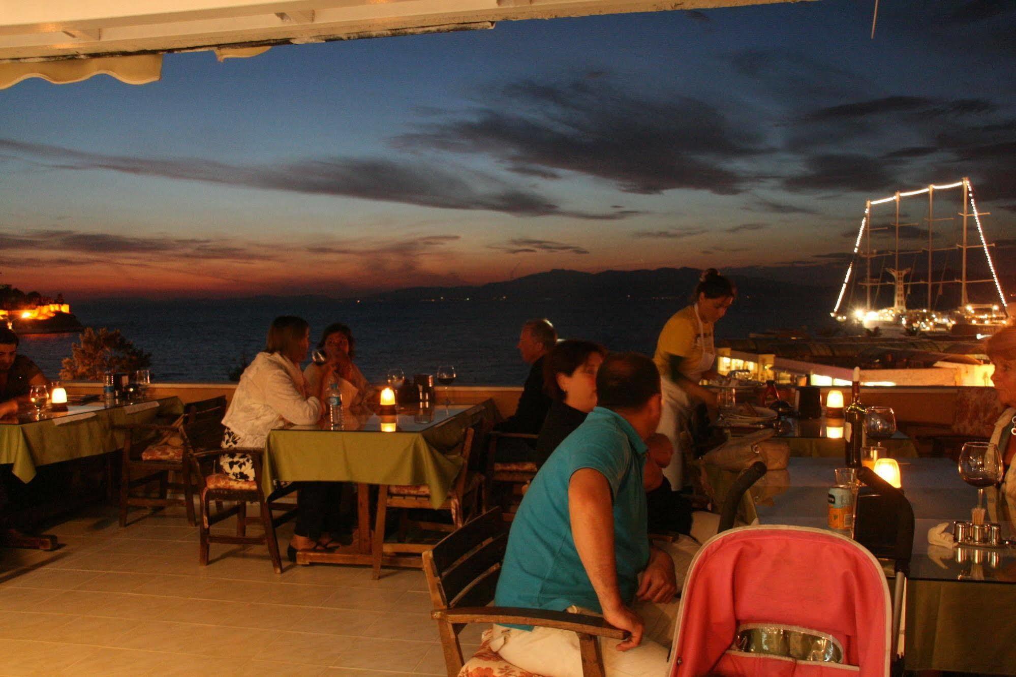Hotel Liman Kusadası Exteriér fotografie